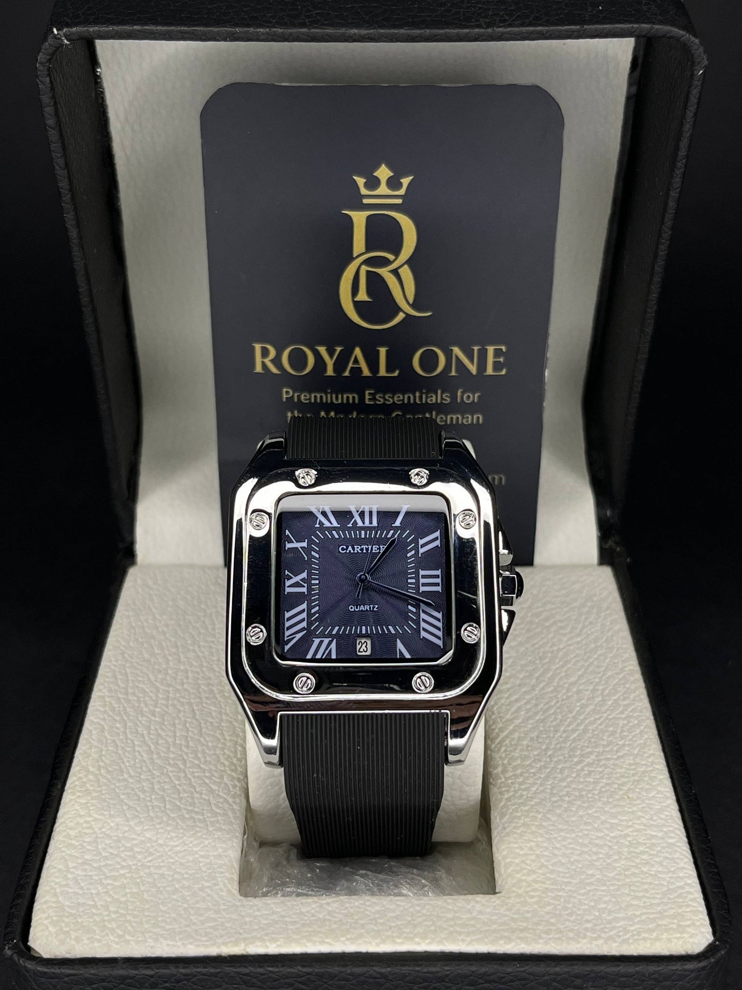 Model: Cartier Santos – Black Dial with Blue Hands_Black Rubber Strap